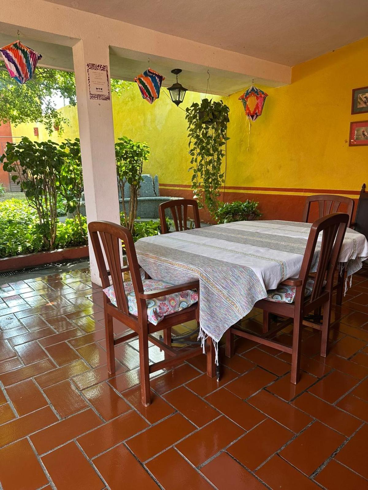 Hotel Casa Alvarada Comala エクステリア 写真