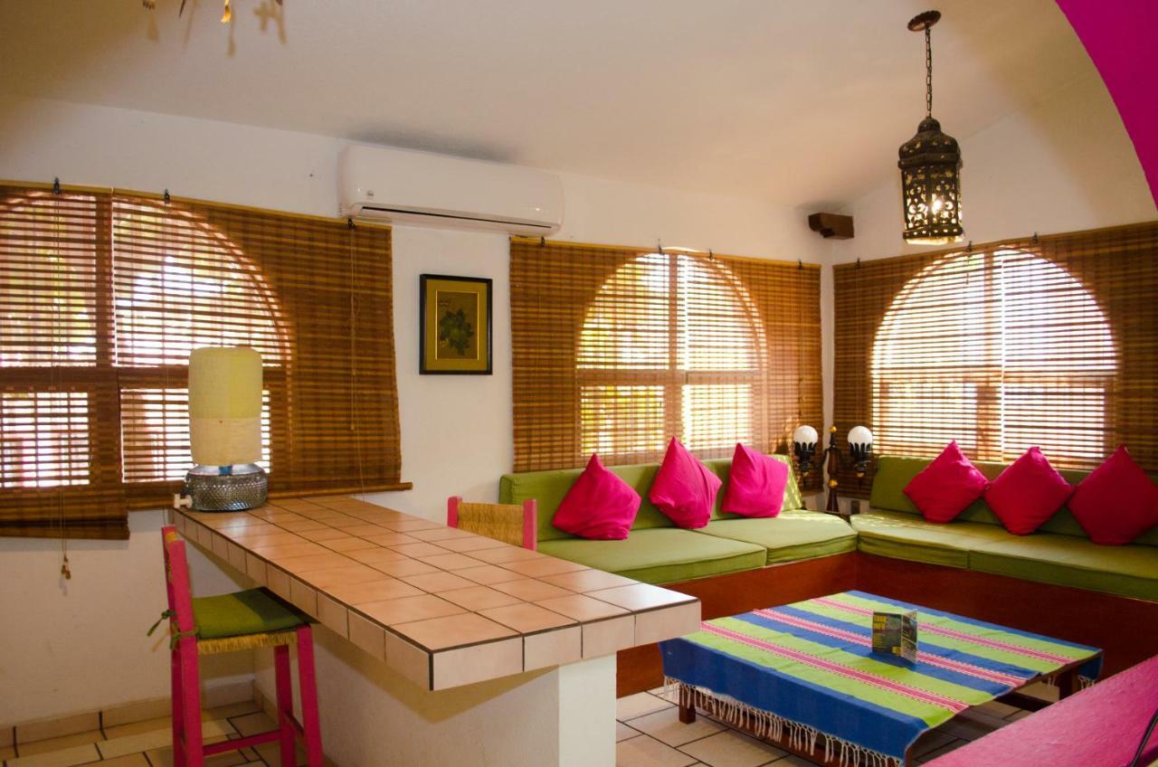 Hotel Casa Alvarada Comala エクステリア 写真